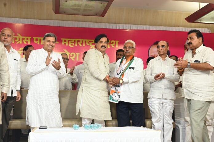 ठाकरे